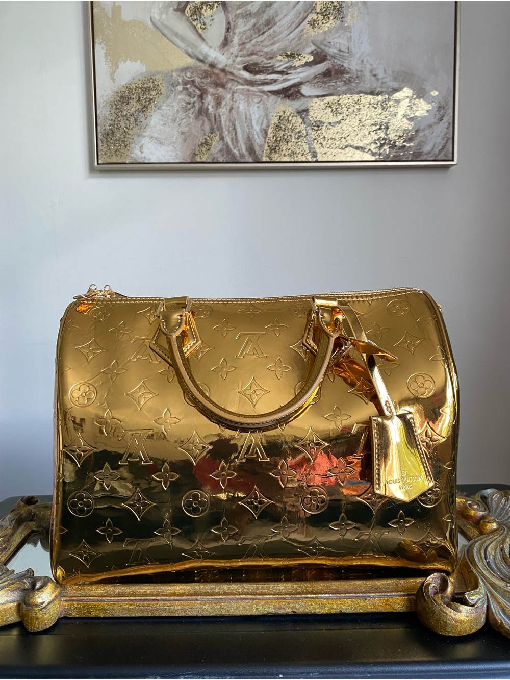 SHOULDER BAG